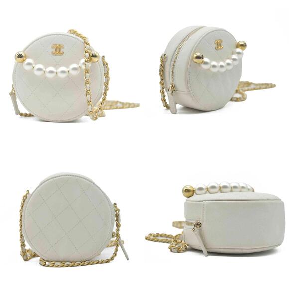 Chanel Lambskin Quilted Pearl Round Clutch With Chain 2020 - Picture 2 of 15